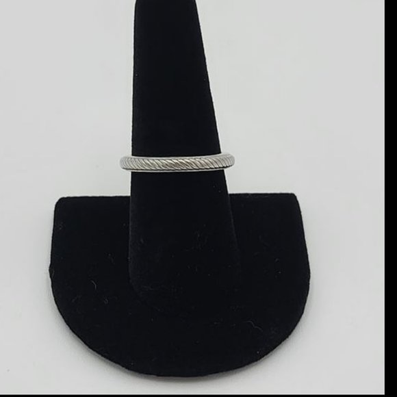 Exquisite JUDITH RIPKA Textured Braided Band Ring - Picture 7 of 10